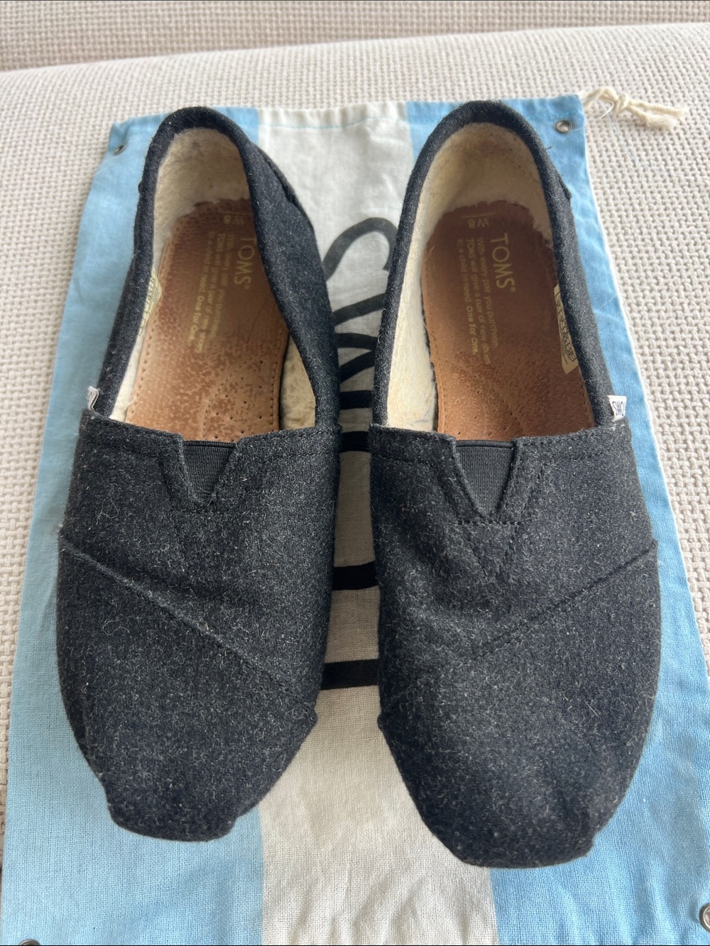 Toms Black wool Slip-On Flats SZ 8w